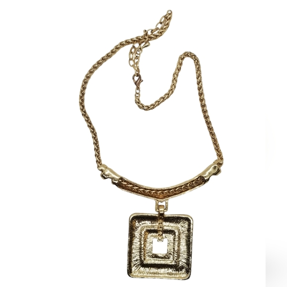 VINTAGE BYZANTINE  STYLE GOLDTONED & ENAMEL  PENDANT & WHEAT ROPE CHAIN NECKLACE - Picture 4 of 5